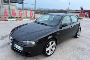 Alfa Romeo 147 1.9 JTD M-JET 8v 5 porte Dist.
