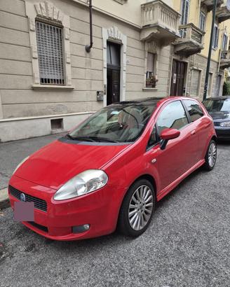 Grande Punto sport starjet 1.4 16v + set gomme+ ..