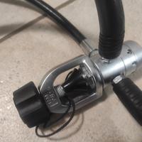 Primo stadio attacco INT, erogatore Mares Instinct