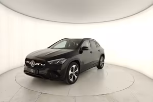 MERCEDES-BENZ GLA 180 d