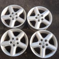 4 cerchi Nissan quashqai raggio 16 x 6  1/2 jj