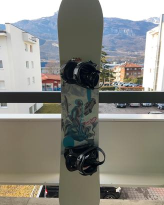 Tavola snowboard + attacchi DRAKE