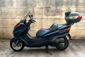 Yamaha majesty 250