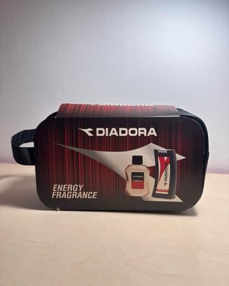 Profumo, docciaschiuma e pochette diadora