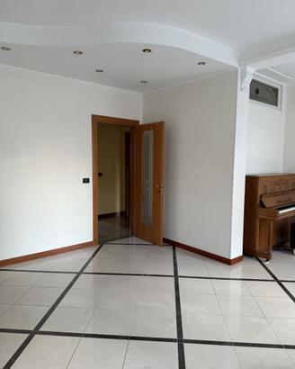 Casa accostata