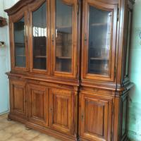 Vetrina/Credenza in legno massello stile classico