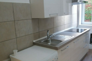 Libera singola in via Piccardi 12