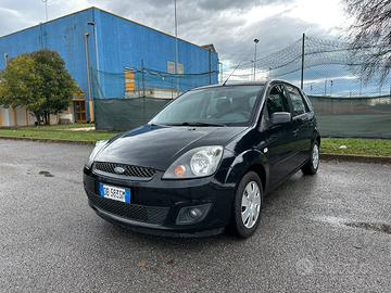 Ford Fiesta 2007 - 1.2 benzina Neopatentati