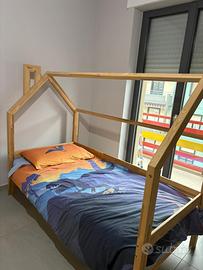 Letto MON LI CABANE in legno a casetta