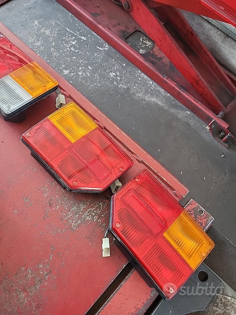 sourcing map Connettori per fanali auto lampadine H4 pezzi 2