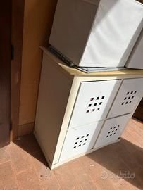 Mobile ikea  kallax bianco