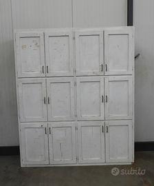 Armadio - dispensa 12 porte in legno