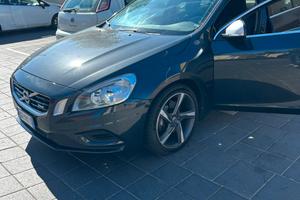 volvo s60 t5 r-desing