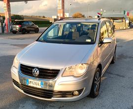 VOLKSWAGEN Touran - 2008