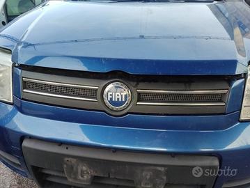 Griglia anteriore FIAT PANDA del 2005