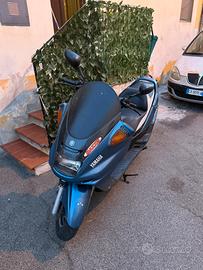 Yamaha majesty 250