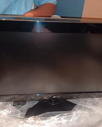 TV LCD LG 26 POLLICI (modello 26LH2000) 