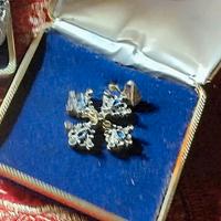 Collana con ciondolo a croce latina