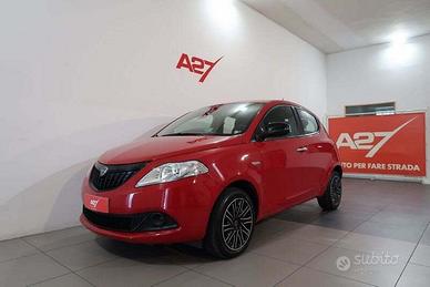 Lancia Ypsilon 1.0 firefly hybrid ORO s&s 70cv 5p.