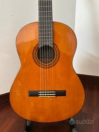 Chitarra acustica classica, Yamaha C40