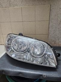 Faro fiat punto 
