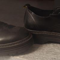 scarpe in pelle nera Bershka, numero 42