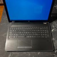 Pc portatile HP i7 7500U 12gb ram grafica R7 M340