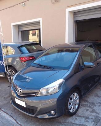 Toyota Yaris 1.4 D-4D Lounge M-MT (FINANZIABILE)