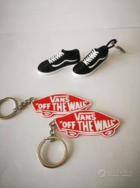 portachiavi simbolo e scarpa VANS