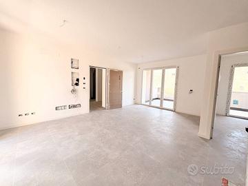 Appartamento di 110 m² con 5 locali e box auto a P