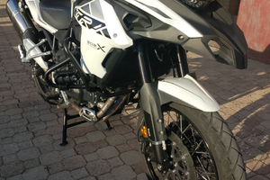 Benelli trk 502 x
