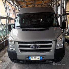 Auto trasporto disabili Ford Transit 2.2/140 cv