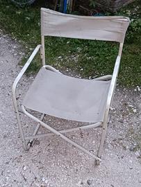 sedia vintage in ferro pieghevole 