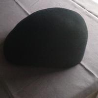 Coppola da donna con visiera