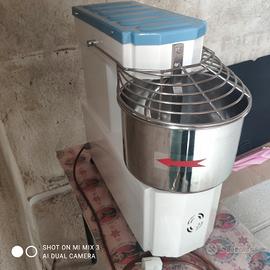 Impastatrice professionale 