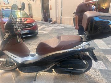 Piaggio Beverly 350 ABS Police  – 4.400 km