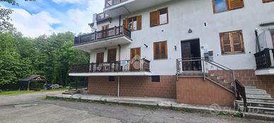 2 LOCALI A CERES