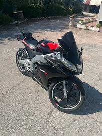 Aprila rs4 125 2013 replica