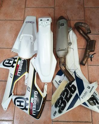 plastiche, scarico Husqvarna 
