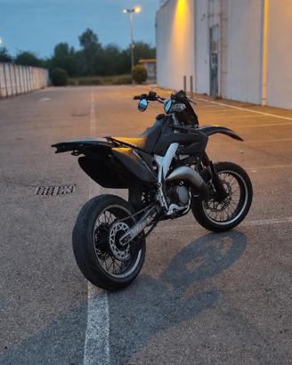 HM 125 2t (2011)