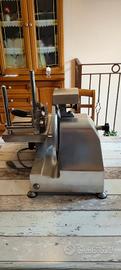 Affettatrice semi professionale 