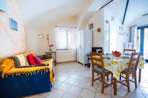 Bilocale a Porto Maurizio -IM-last minute