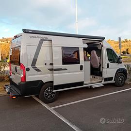 WEINSBERG CARATOUR 600MQ CON PORTAMOTO