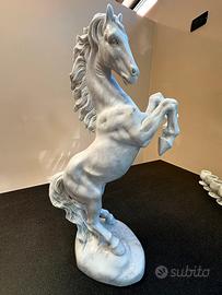 Scultura cavallo marmo bianco carrara