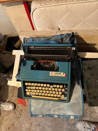 Macchina da Scrivere Olivetti