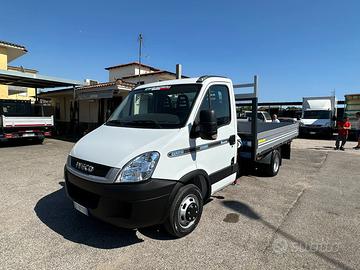 Iveco daily 35c13 gru + cassone fisso 011