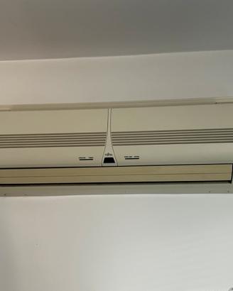 Climatizzatore Fujitsu 12.000 BTU + unità esterna