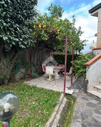 BIFAMILIARE A SAN CIPRIANO PICENTINO