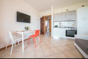 Bilocale Desenzano aprile-settembre