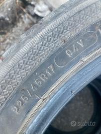 4 Pneumatici kleber dinaxer UHP 225/45R17